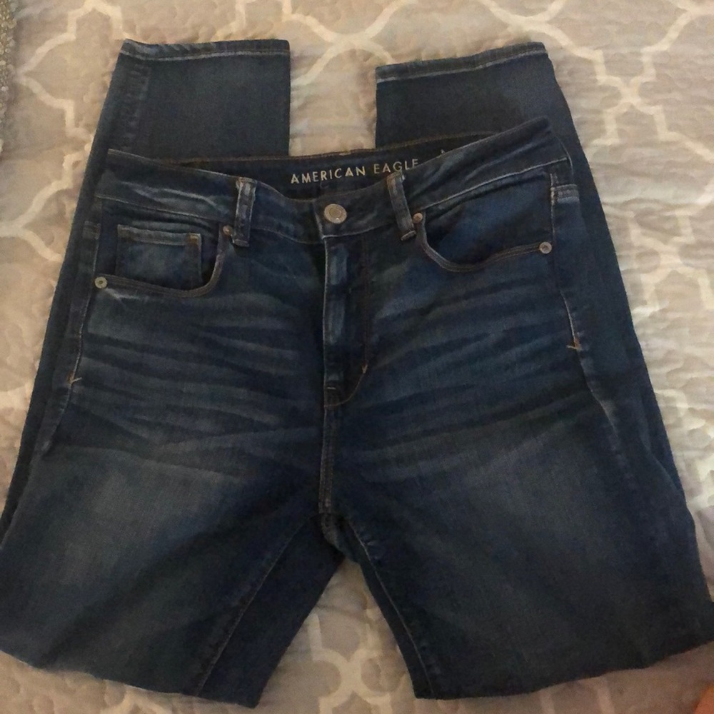 BRAND NEW AMERICAN EAGLE JEANS.